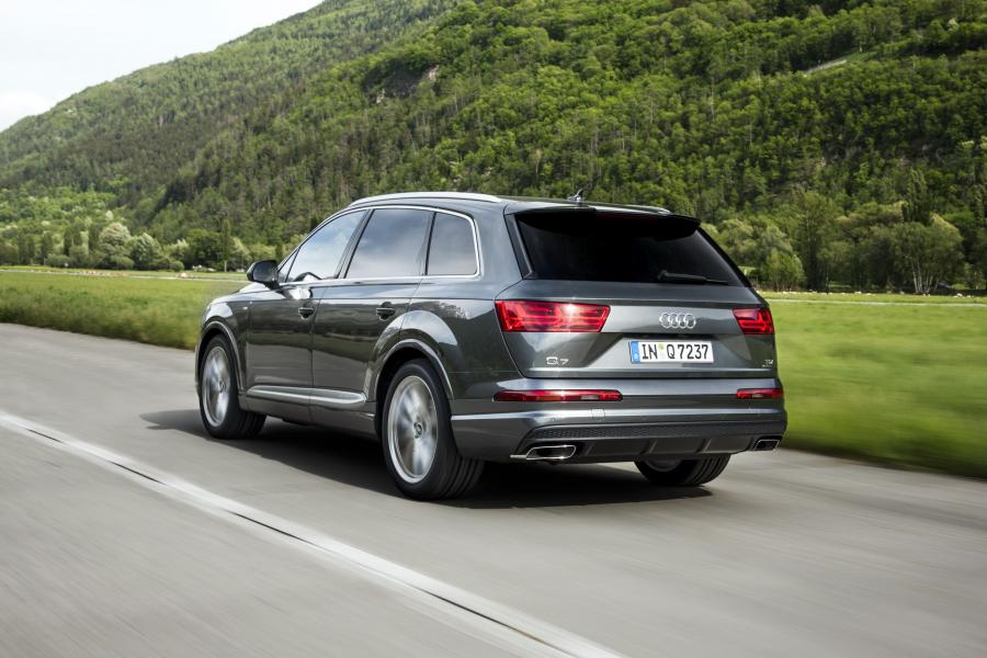  Audi Q7 TDI Quattro S-Line (4M) 2015 года  (WW) (фото 16 из 30)